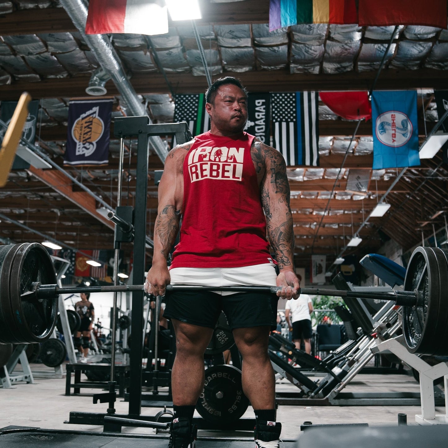 Deadlift "Hulk Cut" Tee (Cherry)